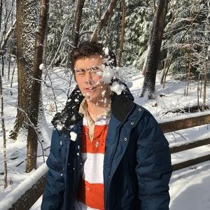 Meet your Posher, Sam